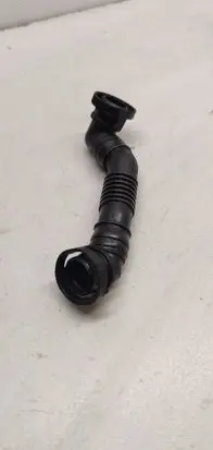 Volkswagen PASSAT B6 Breather hose/pipe 03G103493D