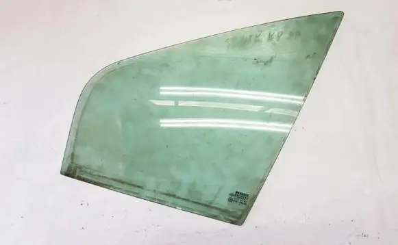 Renault Scenic I Front door vent window glass four-door 