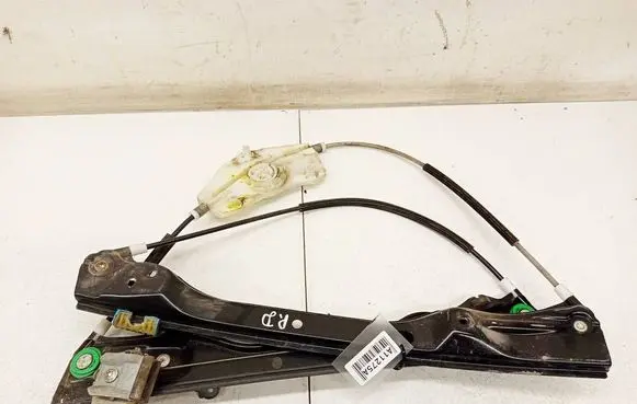 Volkswagen PASSAT B6 Sliding door window regulator with motor 