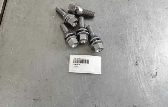 Volvo XC90 Nuts/bolts 31439230 31373474