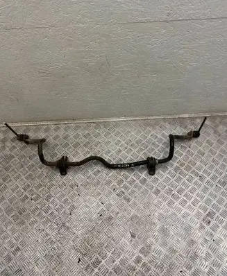 Nissan Juke I F15 Front anti-roll bar/sway bar