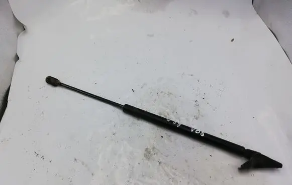 Toyota Corolla E120 E130 Front bonnet/hood damper/strut 6896002030