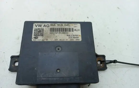 Volkswagen PASSAT CC Voltage converter/converter module 3AA919041