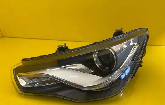 Audi A1 Headlight/headlamp 8X0941005