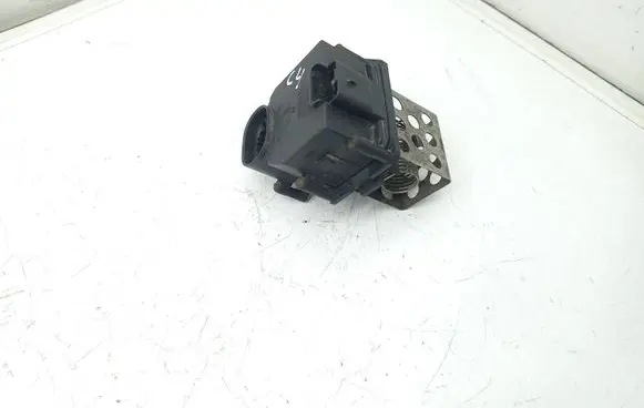 Citroen C4 I Coolant fan relay 9649247680 8241001