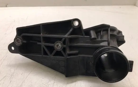 Ford Focus Air intake duct part 1060231S01