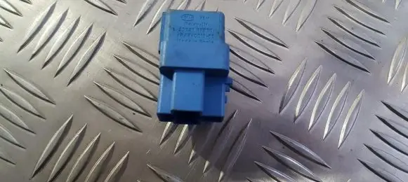 Nissan Primera Other relay 252309f900 4ra940010-65