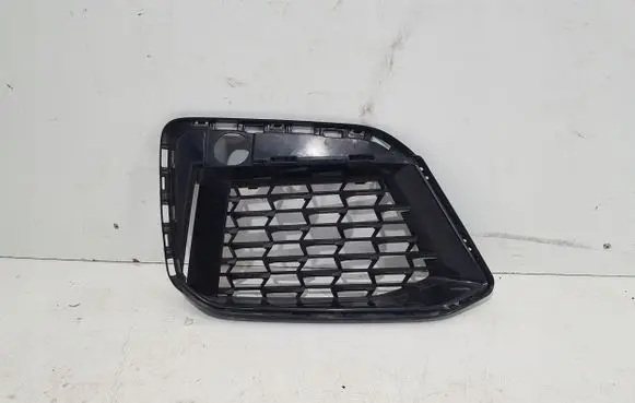 BMW 5 G30 G31 Front bumper lower grill 8098670