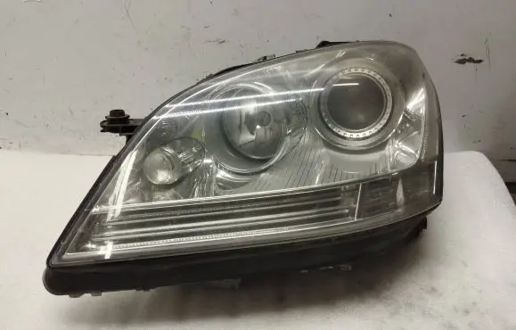 Mercedes-Benz ML W164 Headlight/headlamp
