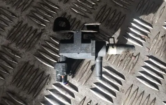 Toyota RAV 4 (XA20) Turbo solenoid valve 9091012259 90910-12259