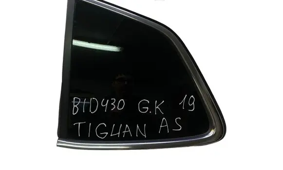 Volkswagen Tiguan Allspace Rear side window 43R004670 E000266