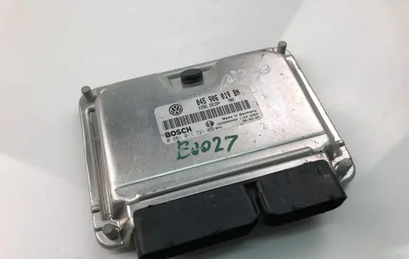 Volkswagen Fox Engine control unit/module 045906019BN