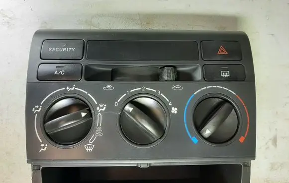 Toyota Corolla E120 E130 Climate control unit 554111A200 5553313010