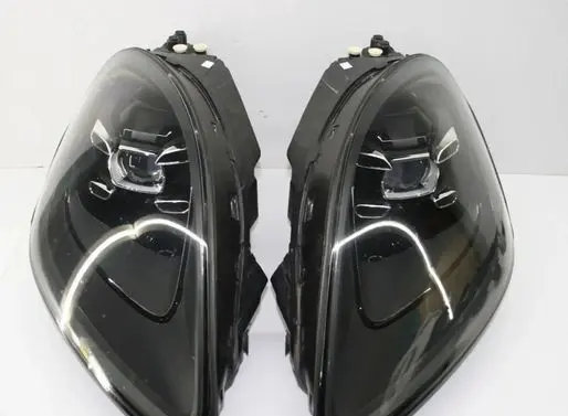 Porsche Cayenne (9Y0 9Y3) Headlight/headlamp 9Y0941031 9Y0941032