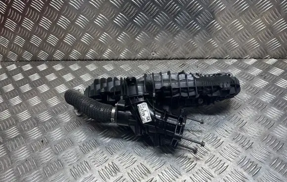 Opel Insignia B Intake manifold 55495729 5M372101610224
