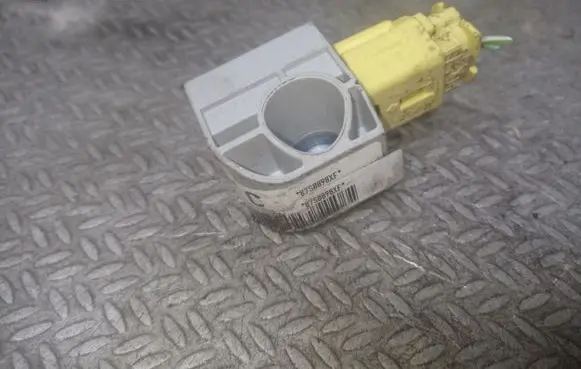 Toyota Yaris Airbag deployment crash/impact sensor 3893068K10