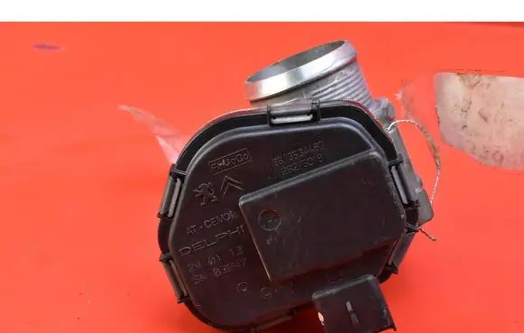 Citroen C3 Picasso Throttle body valve 9673534480