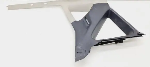 (D)pillar trim (top)