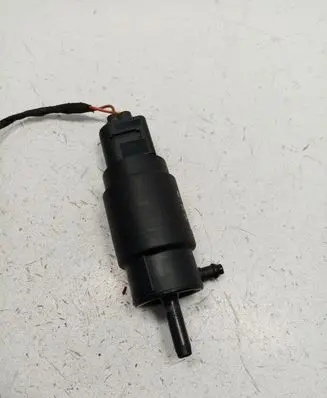 BMW X6 F16 Windscreen/windshield washer pump 67127311440