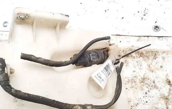 Volkswagen Golf VI Windscreen/windshield washer pump 1k6955651 3122789 1k69556513122789