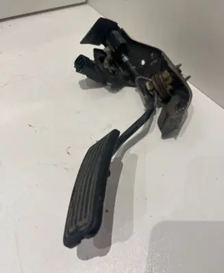 Toyota Corolla E120 E130 Accelerator throttle pedal 