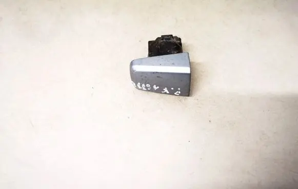Opel Astra H Loading door cover/cap 
