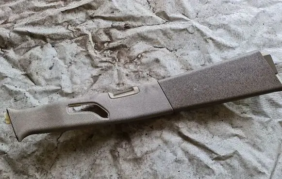Volvo XC90 (B) pillar trim (top) 
