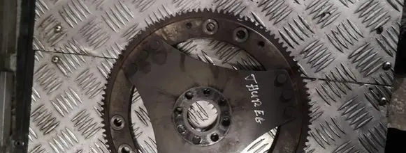 Volkswagen Touareg I Flywheel 070105323a