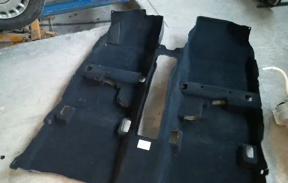 Toyota Prius (XW50) Front floor carpet liner 5851147010
