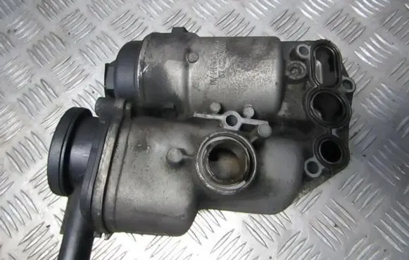 Volvo V70 Oil filter cover 30677920 6740273266