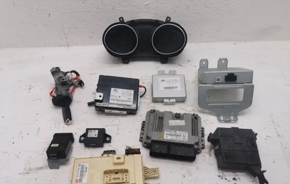 KIA Sportage Engine ECU kit and lock set 39120-2A052