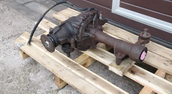 Toyota Land Cruiser (J120) Front differential 
