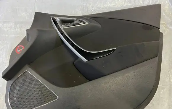 Opel Astra J Front door card panel trim 13357022 26052011 VR20111460427