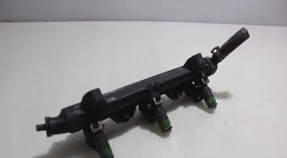 Volkswagen Polo Fuel main line pipe