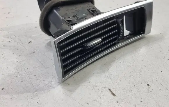Audi A6 S6 C6 4F Dashboard side air vent grill/cover trim 4F1820901D