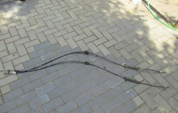Ford Kuga I Hand brake release cable 2A603