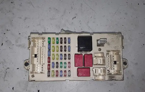 Alfa Romeo 159 Fuse module 50510079