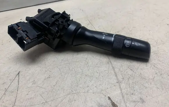 Toyota Verso Wiper control stalk 17F003LH