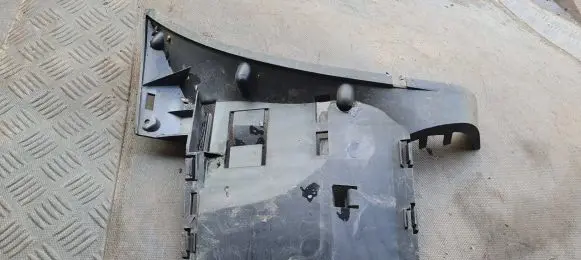 Volvo S80 Front bumper mounting bracket 9154854