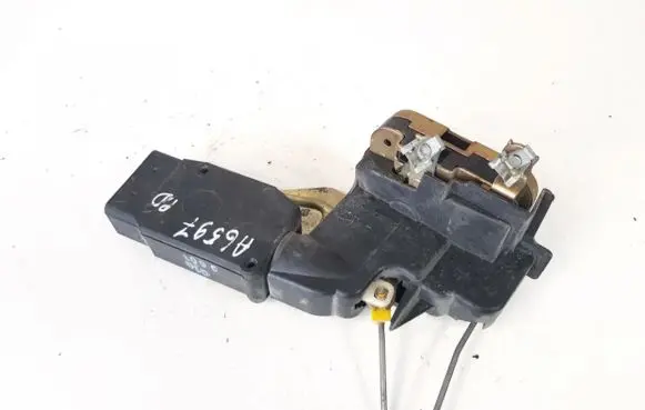 Mitsubishi Space Star Front door lock
