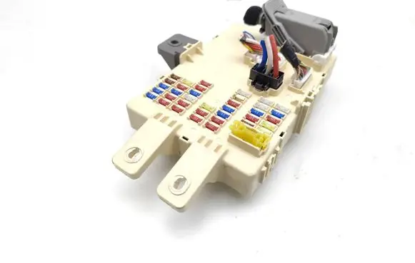 KIA Sportage Fuse module 919503W040