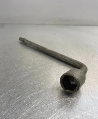 Nissan X-Trail T30 Wheel nut wrench 99545-8B400
