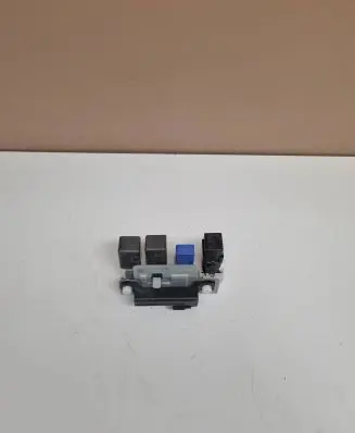 Nissan X-Trail T32 Other relay 24330C9900