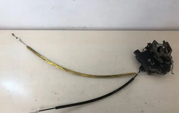Audi A6 S6 C5 4B Rear door lock 4B0839016B