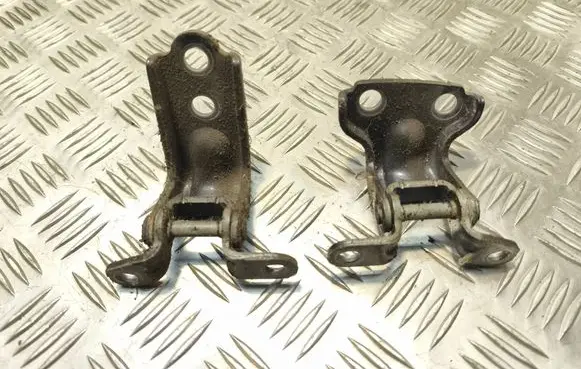 Subaru Forester SH Front door hinge set 