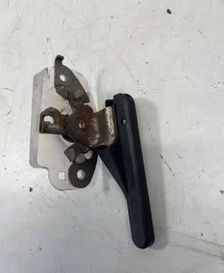 Nissan Almera Tino Engine bonnet (hood) release handle
