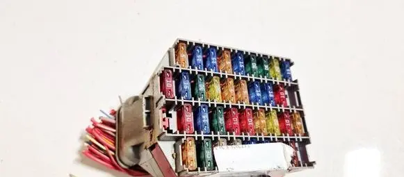 Fuse box set