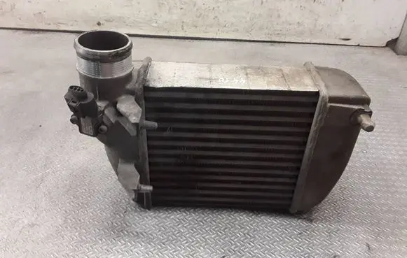 Audi A6 S6 C6 4F Intercooler radiator 4F0145805M