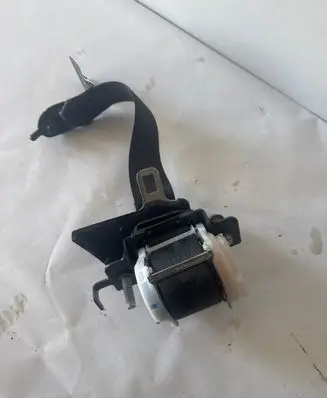 Ford Mustang VI Rear seatbelt FR3B63611B68