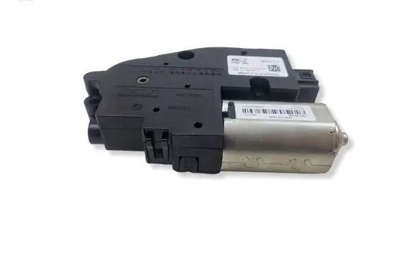 Nissan Qashqai Sunroof motor/actuator 3M23777E 3M23777